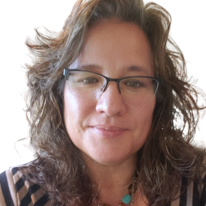 Angela Siler headshot